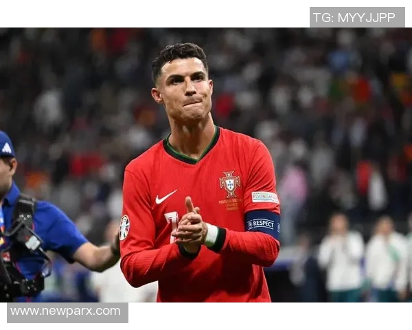 足坛传奇人物巅峰对决 谁是史上最强足球运动员